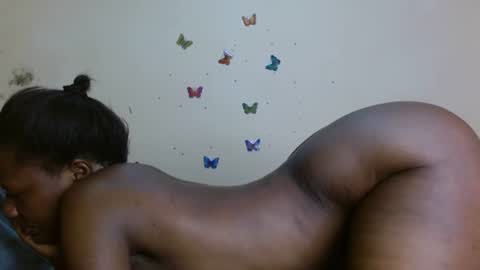 chocolatebony_ online show from June 16, 2026, 7:33 am