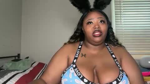 Snapshot of chocolatebunnyxx69 chatting on April 5, 2026, 3:42 pm Melina online show from April 5, 2026, 3:42 pm