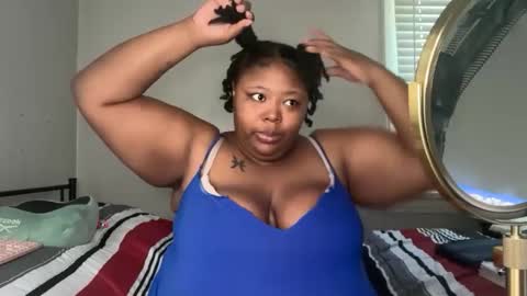 Snapshot of chocolatebunnyxx69 chatting on April 19, 2026, 1:21 pm Melina online show from April 19, 2026, 1:21 pm