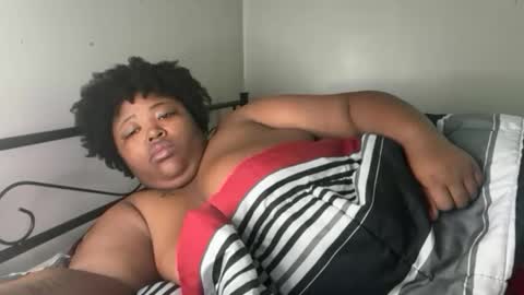 Snapshot of chocolatebunnyxx69 chatting on April 26, 2026, 1:53 pm Melina online show from April 26, 2026, 1:53 pm