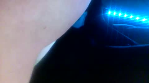 chocolatedilf online show from December 15, 2025, 2:54 pm