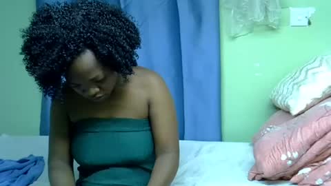 Snapshot of chocolateebonyxo chatting on July 19, 2026, 1:42 am Chocolate Ebony online show from July 19, 2026, 1:42 am
