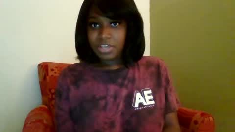ChocolateMilkMilf online show from May 4, 2026, 4:03 pm