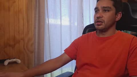 Snapshot of chocomate chatting on December 18, 2025, 5:41 pm chocomate online show from December 18, 2025, 5:41 pm