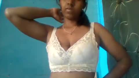 Snapshot of choe03 chatting on October 17, 2025, 9:23 am choe03 online show from October 17, 2025, 9:23 am