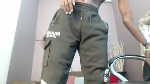 Chombo online show from December 15, 2024, 2:41 am