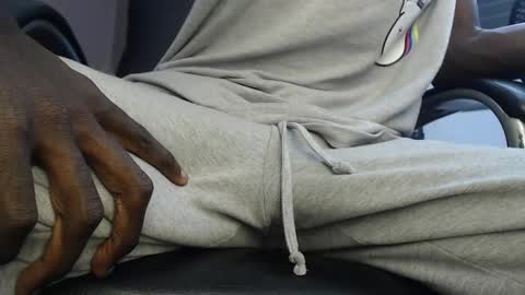 Chombo online show from March 11, 2025, 1:48 am
