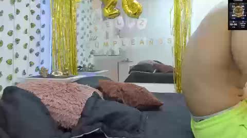 Snapshot of choreythaiylor chatting on September 19, 2025, 1:23 pm Chorey Thaylor online show from September 19, 2025, 1:23 pm