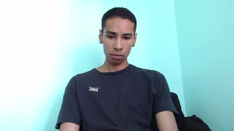 Andrew online show from December 20, 2025, 7:43 pm