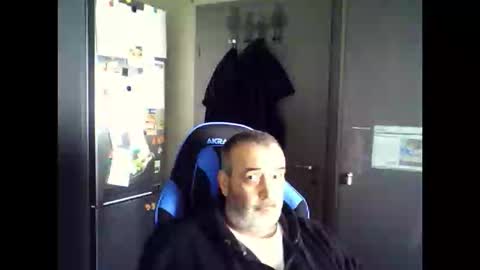 Snapshot of chris250268 chatting on September 19, 2025, 10:16 am Chris online show from September 19, 2025, 10:16 am