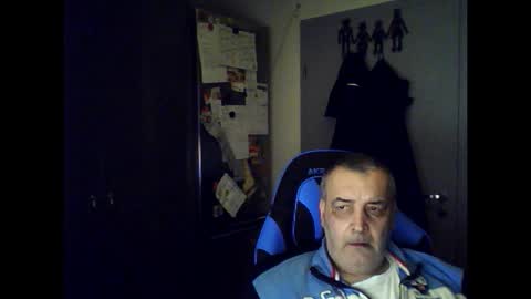 Chris online show from December 21, 2025, 3:35 am