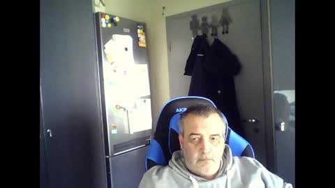 Chris online show from May 9, 2026, 10:53 am
