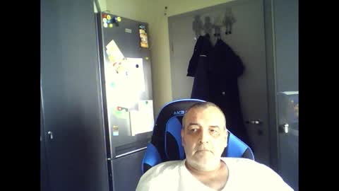 Chris online show from May 25, 2026, 9:59 am