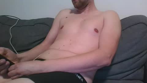 chris280989 online show from April 25, 2026, 6:49 pm
