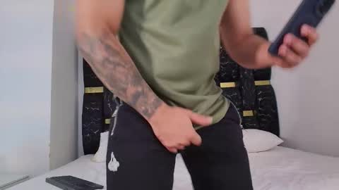 Chris B online show from November 25, 2025, 6:52 pm