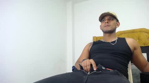 chris_dick2 online show from April 23, 2026, 3:30 am