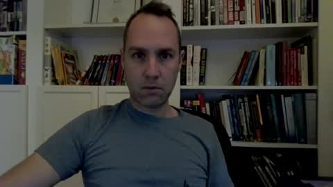 chris_k88 online show from December 18, 2024, 5:21 pm