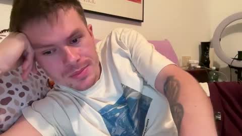 chris_stev47 online show from January 25, 2025, 7:49 pm