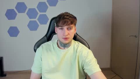 Snapshot of chris_tyson chatting on February 1, 2025, 3:41 am Chris Tyson online show from February 1, 2025, 3:41 am