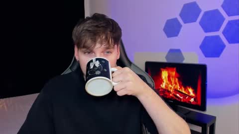 Snapshot of chris_tyson chatting on February 12, 2025, 2:24 am Chris Tyson online show from February 12, 2025, 2:24 am