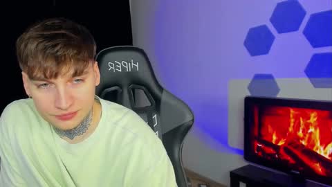 Snapshot of chris_tyson chatting on February 22, 2025, 11:35 pm Chris Tyson online show from February 22, 2025, 11:35 pm