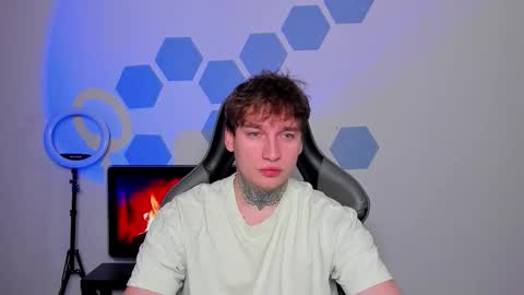 Snapshot of chris_tyson chatting on October 31, 2025, 1:17 am Chris Tyson online show from October 31, 2025, 1:17 am