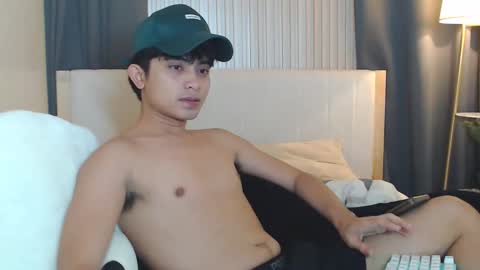 Shawty Chris online show from December 22, 2025, 1:19 pm