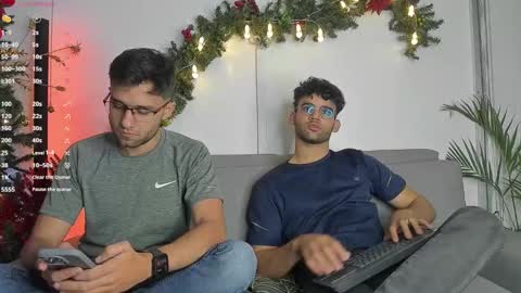 Im Chirs IM MODEL INDEPENDT online show from December 28, 2024, 3:58 am