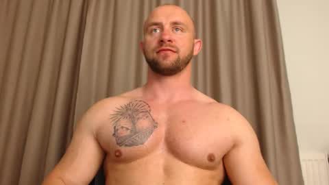 chrisbigbiceps online show from May 12, 2026, 5:32 pm