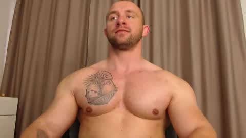 chrisbigbiceps online show from May 21, 2026, 4:58 pm