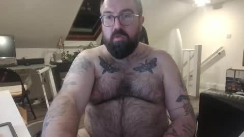 chriscubxxx online show from December 17, 2025, 9:21 pm