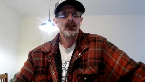 Snapshot of chrisintn chatting on May 25, 2026, 8:37 pm chrisintn online show from May 25, 2026, 8:37 pm