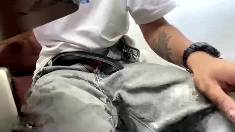 chrislazer online show from April 30, 2026, 6:47 pm