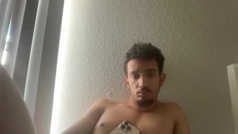 chrislover2125 online show from May 13, 2026, 4:04 pm