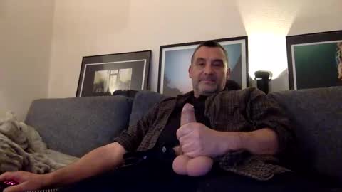 chrispanam13 online show from May 5, 2026, 9:01 pm