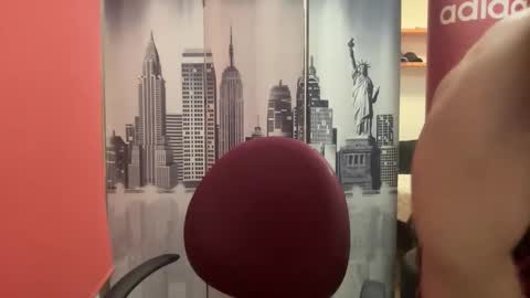 chrisrey2026 online show from February 4, 2026, 9:53 pm