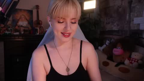 chriss_foxx online show from June 11, 2026, 3:32 pm