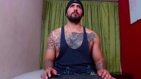 Snapshot of chriss_james chatting on February 8, 2025, 4:03 am chriss_james online show from February 8, 2025, 4:03 am