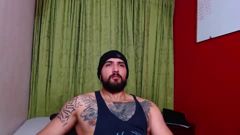 Snapshot of chriss_james chatting on February 23, 2025, 2:07 am chriss_james online show from February 23, 2025, 2:07 am
