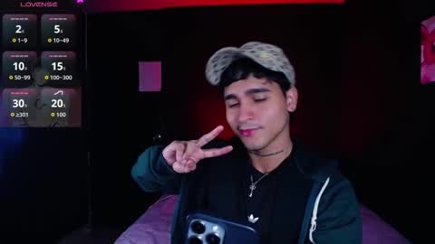 Christian Wang online show from September 30, 2025, 1:21 am