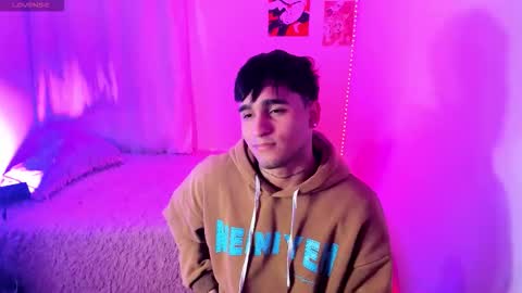 Christian Wang online show from January 10, 2026, 11:09 pm