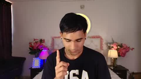 Snapshot of chriss_wg_ chatting on July 5, 2026, 9:00 pm Christian Wang online show from July 5, 2026, 9:00 pm