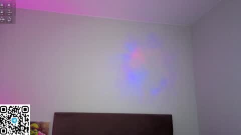 ChrissBerryy online show from March 19, 2026, 4:27 am
