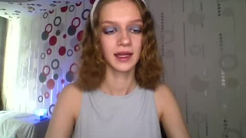 Snapshot of chrissy_joyful chatting on April 4, 2026, 5:06 am chrissy_joyful online show from April 4, 2026, 5:06 am