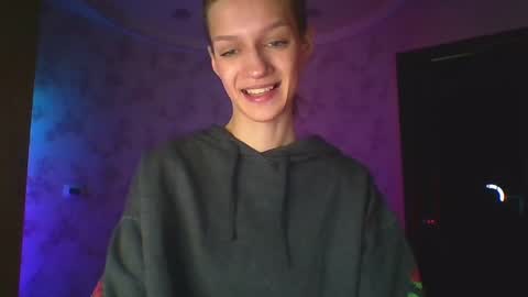 Snapshot of chrissy_joyful chatting on April 30, 2026, 5:14 am chrissy_joyful online show from April 30, 2026, 5:14 am