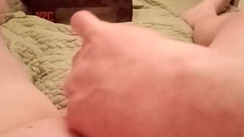 Vicki and Chris online show from November 25, 2025, 9:37 pm