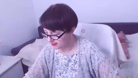Christa online show from December 1, 2024, 7:36 pm