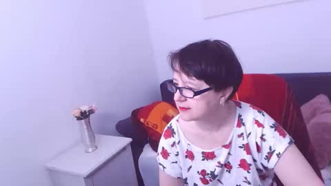 Christa online show from December 8, 2024, 2:19 pm