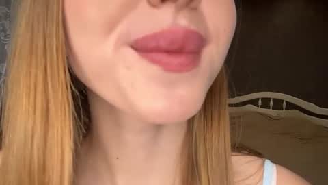 Caroline  online show from August 4, 2026, 8:28 am