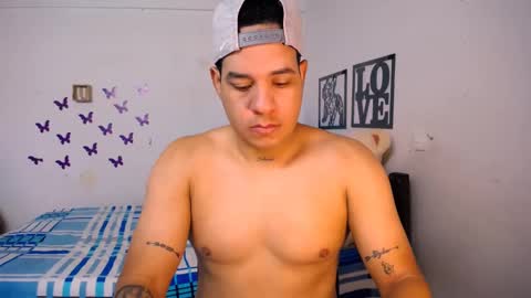 Snapshot of christian_maln chatting on February 13, 2025, 5:44 pm christian_maln online show from February 13, 2025, 5:44 pm